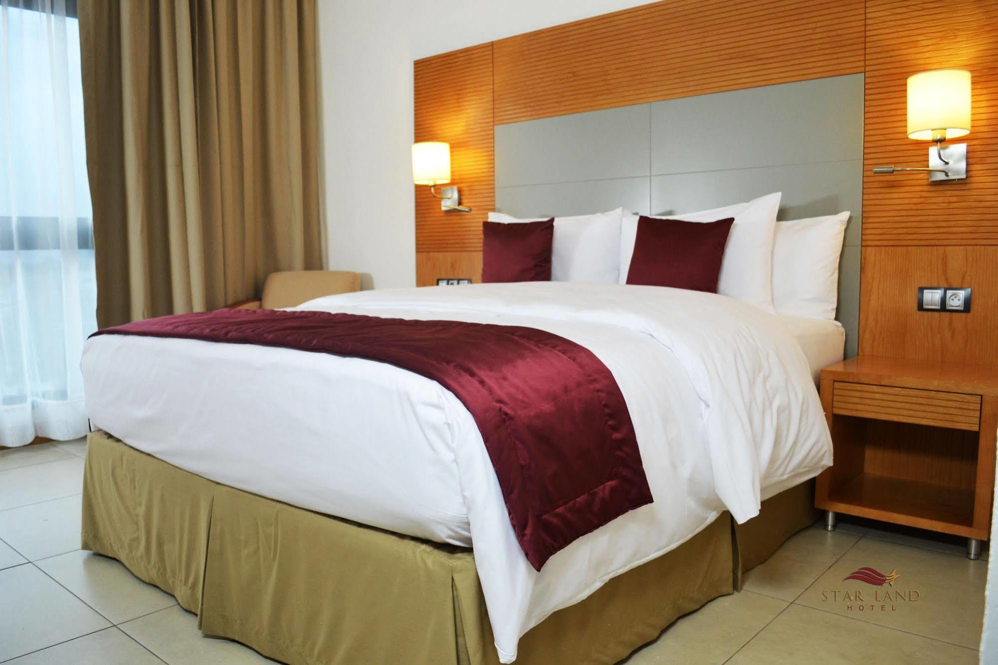 Star Land Hotel Bonapriso Douala Esterno foto